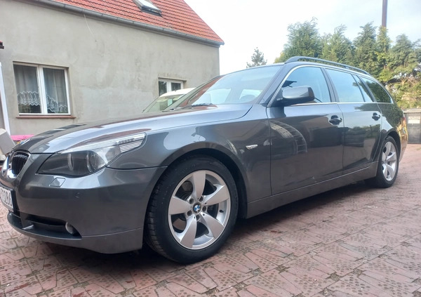 BMW Seria 5 cena 18700 przebieg: 241000, rok produkcji 2006 z Ozimek małe 67